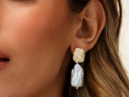 Antigua Baroque Pearl Earrings Gold Online now