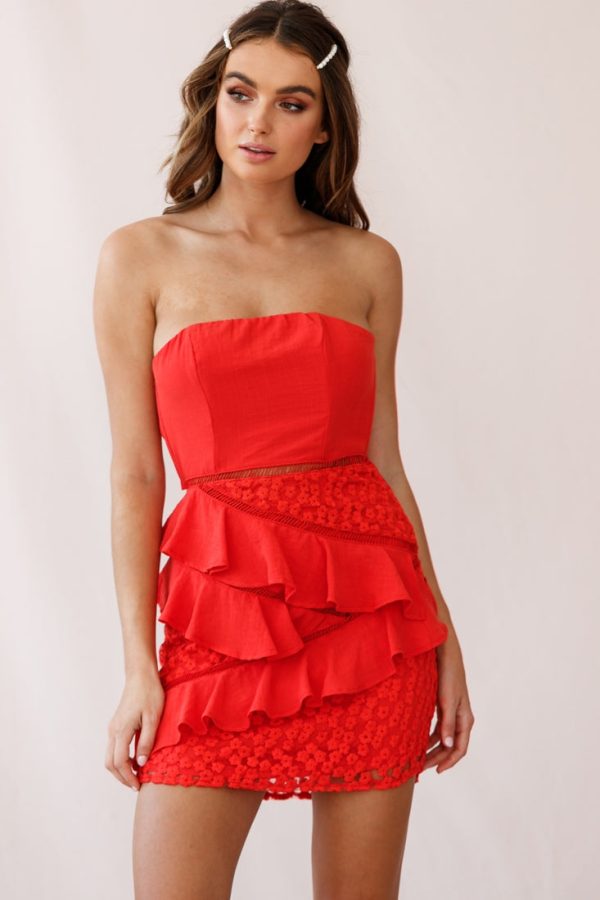 Aramis Strapless Lace & Ruffle Detail Dress Red For Sale